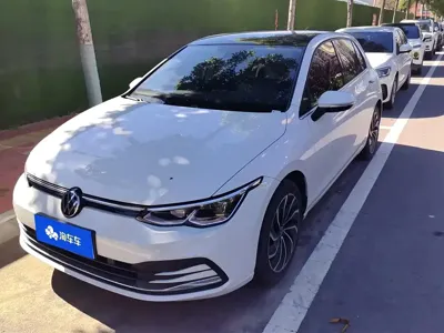 Volkswagen Golf · 2024 год