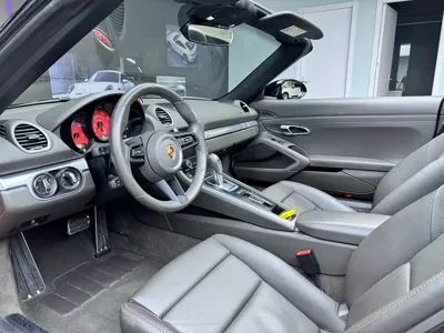 Porsche 718 2017, 30000 км, за 348000 CNY - фото 7