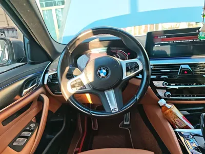 BMW 5 Series 2021, 60200 км, за 205163.55 CNY - фото 9