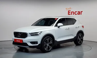 Volvo XC40 · 2021 год