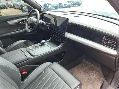 GAC Motor Trumpchi GS8 2024, 17000 км, за 138000 CNY - фото 16