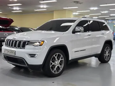 Jeep Cherokee · 2021 год