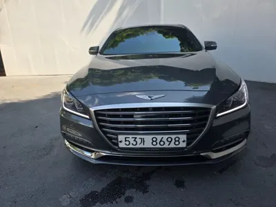 Genesis G80 · 2017 год
