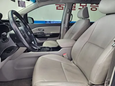 Kia Canival 2018, 91000 км, за 9900000 KRW - фото 12