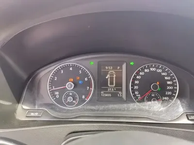 Volkswagen Caravelle 2015, 123600 км, за 77900 CNY - фото 12