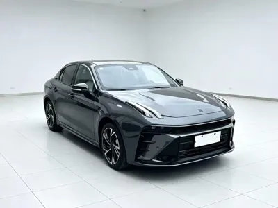 Lynk & Co 03 2021, 24000 км, за 43500 CNY