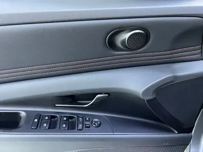 Hyundai Elantra 2025, 13100 км, за 19976.55 USD