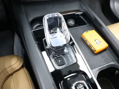 Volvo XC60 2025, 25845 км, за 51800000 KRW - фото 8