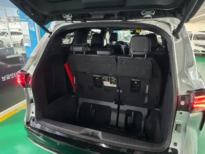 Toyota Sienna 2025, 2503 км, за 62500000 KRW - фото 16