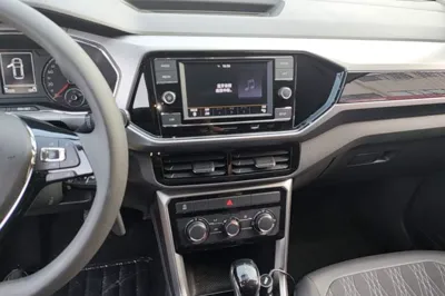 Volkswagen T-Cross 2019, 32300 км, за 63755.96 CNY - фото 12