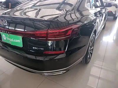 Volkswagen Passat 2024, 25400 км, за 121300 CNY - фото 8
