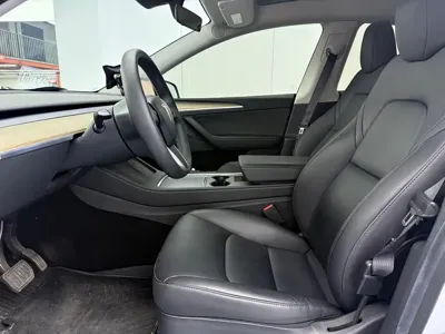 Tesla Model Y 2022, 50000 км, за 97000 CNY