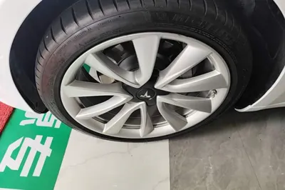 Tesla Model 3 2019, 75800 км, за 109535.68 CNY - фото 10