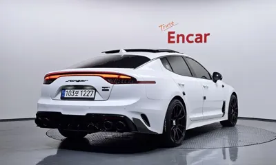 Kia Stinger 2021, 98038 км, за 26300000 KRW
