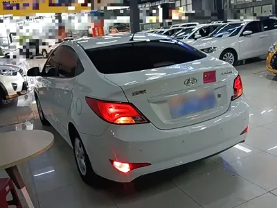 Hyundai Verna 2015, 75500 км, за 14400 CNY - фото 5