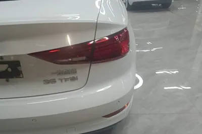 Audi A3 2019, 82200 км, за 75627.99 CNY - фото 15