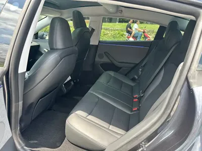 Tesla Model 3 2025, 40000 км, за 152800 CNY - фото 5