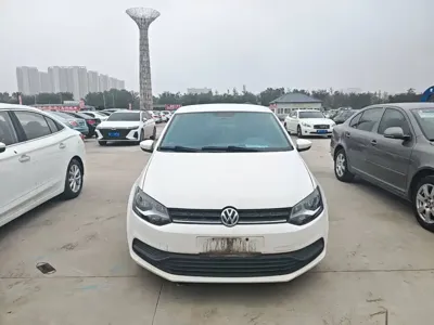Volkswagen Polo 2019, 93000 км, за 35000 CNY