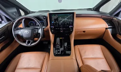 Toyota Alphard 2024, 8923 км, за 99900000 KRW - фото 7