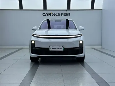 Li Auto Li L7 2025, 43300 км, за 218800 CNY