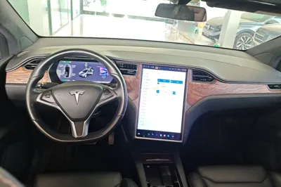 Tesla Model X 2019, 56900 км, за 270060.22 CNY - фото 12