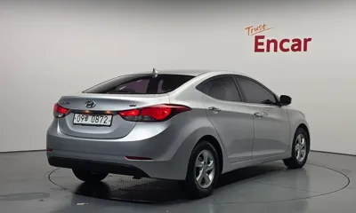 Hyundai Avante 2016, 102054 км, за 6000000 KRW