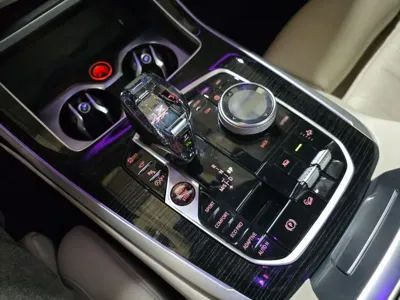 BMW X7 2021, 64200 км, за 77800000 KRW - фото 9