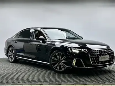 Audi A8 2024, 38000 км, за 395000 CNY