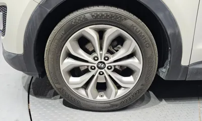 Hyundai Santafe 2015, 199151 км, за 8000000 KRW - фото 5
