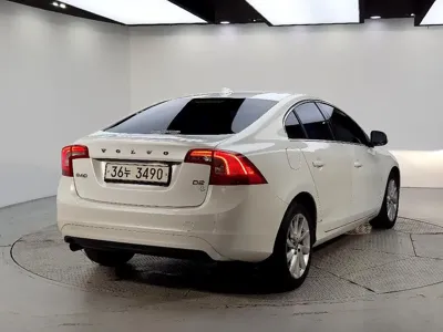 Volvo S60 2015, 86598 км, за 7500000 KRW
