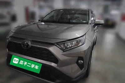Toyota RAV4 · 2020 год