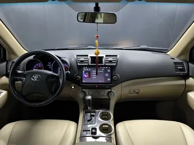 Toyota Highlander 2014, 236000 км, за 39800 CNY - фото 8