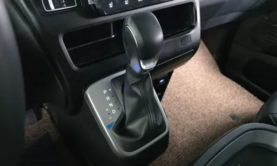 Hyundai Staria 2025, 18986 км, за 28400000 KRW - фото 9