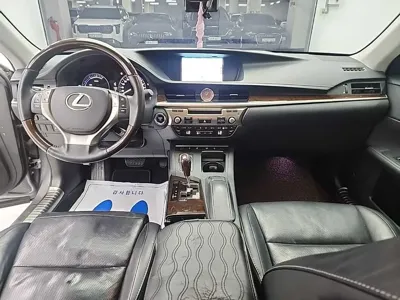 Lexus ES 2015, 132262 км, за 15000000 KRW - фото 7