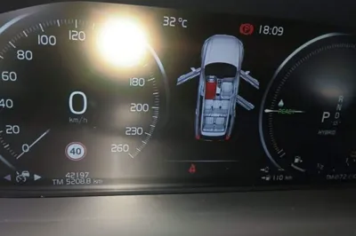 Volvo XC90 New Energy 2022, 42100 км, за 333864.76 CNY - фото 14