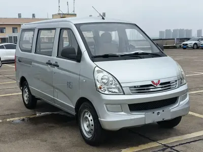 Wuling Rongguang 2018, 70000 км, за 16800 CNY