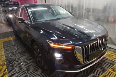 Hongqi H5 PHEV 2025, 100 км, за 140112.94 CNY