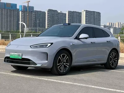 AITO 问界 AITO M5 · 2025 год