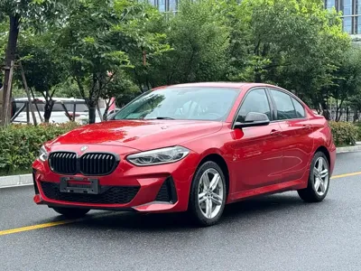 BMW 1 Series 2021, 50000 км, за 71800 CNY - фото 1