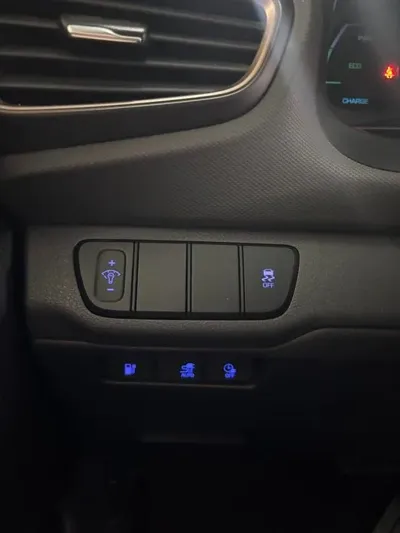 Hyundai Ioniq 2018, 134015 км, за 10300000 KRW - фото 10