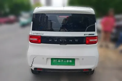 Wuling Hongguang MINIEV 2020, 12100 км, за 29938.26 CNY