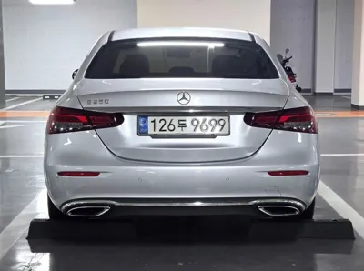 Mercedes-Benz E-Class 2021, 61000 км, за 31500000 KRW