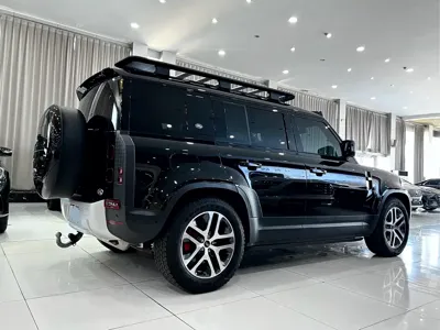Land Rover Defender 2024, 26000 км, за 668500 CNY