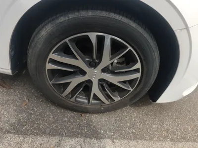 Geely Auto Emgrand 2022, 21100 км, за 46561.17 CNY - фото 8