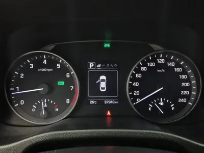 Hyundai Avante 2018, 97914 км, за 10300000 KRW - фото 8