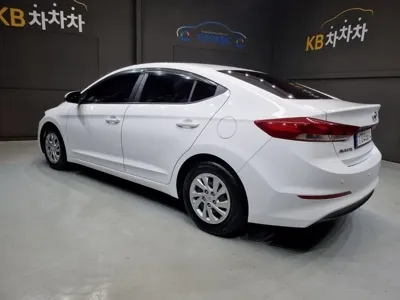 Hyundai Avante 2016, 108485 км, за 6990000 KRW