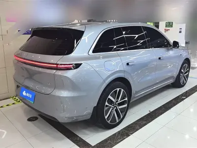 Li Auto Li L6 2024, 40900 км, за 169899 CNY