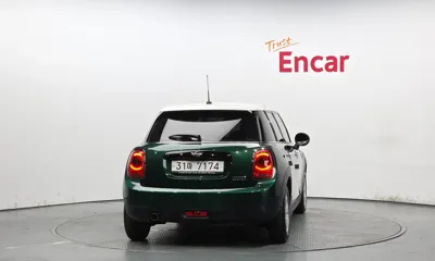 MINI Cooper 2018, 33767 км, за 12900000 KRW