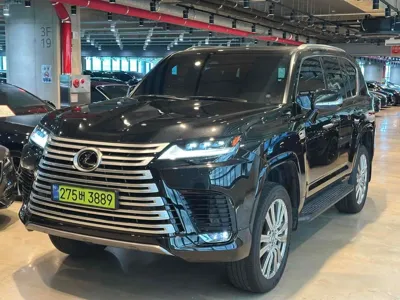 Lexus LX · 2025 год
