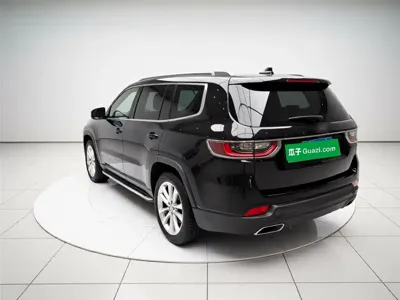 Jeep Grand Commander 2020, 98500 км, за 66600 CNY